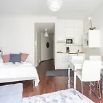 2ndhomes Kluuvi דירה